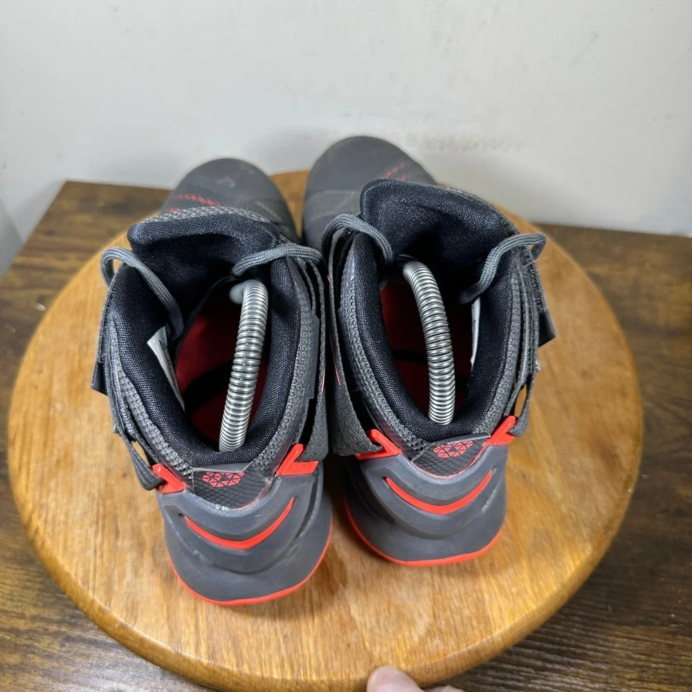 Nike LeBron Soldier 9 IX Dark Grey Crimson Basketball Shoes 749490-008 Mens 8